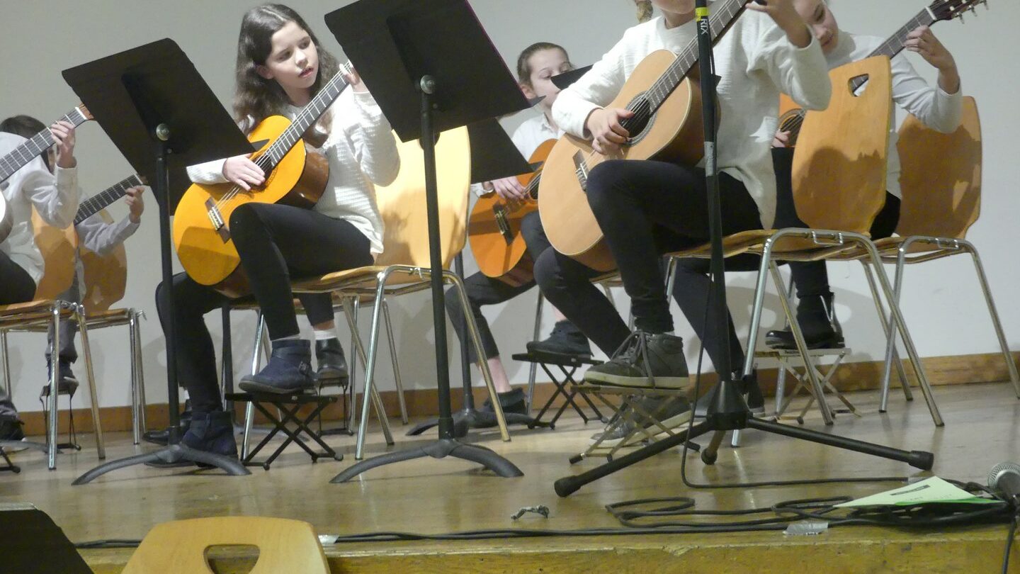 Orchestre de guitare classique de l'école de musique de Caluire-et-Cuire